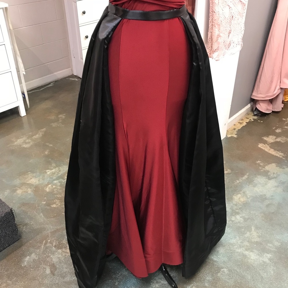 Portia & Scarlett overskirt only
